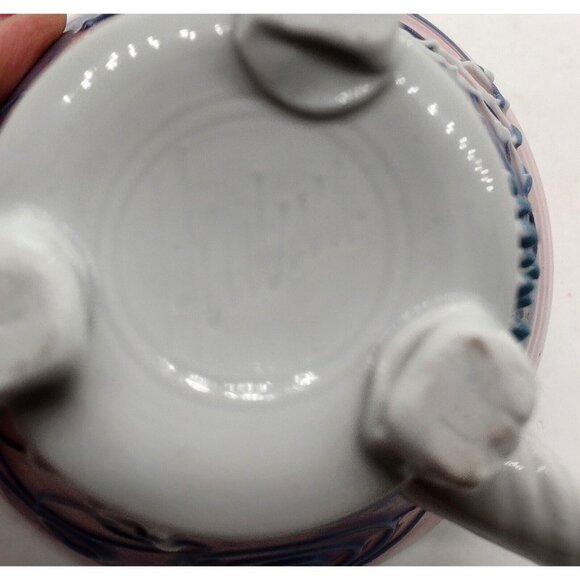 Studio Pottery Signed Hiulmm Abstract Footed Coffee Mug Pink Raised Relief - Picture 7 of 7